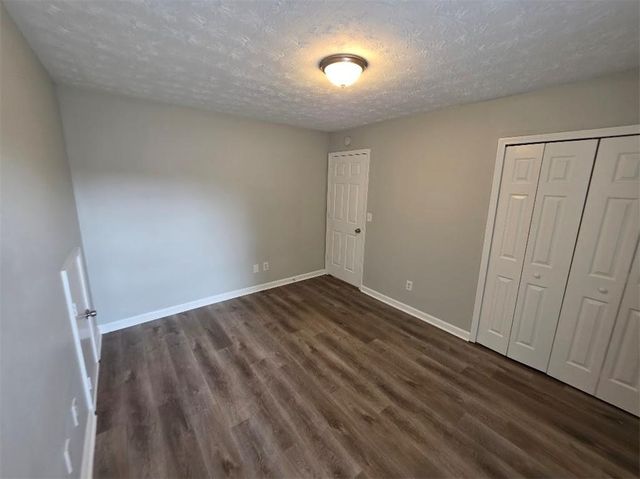 141 Summit View Dr, Mcdonough, GA 30253