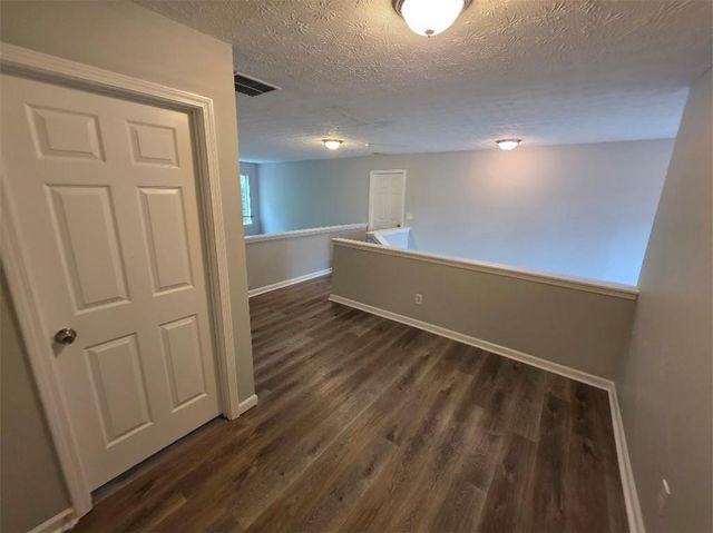 141 Summit View Dr, Mcdonough, GA 30253