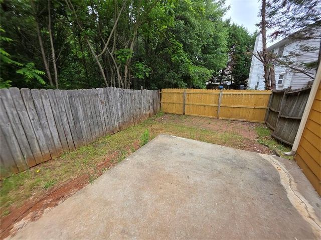 141 Summit View Dr, Mcdonough, GA 30253
