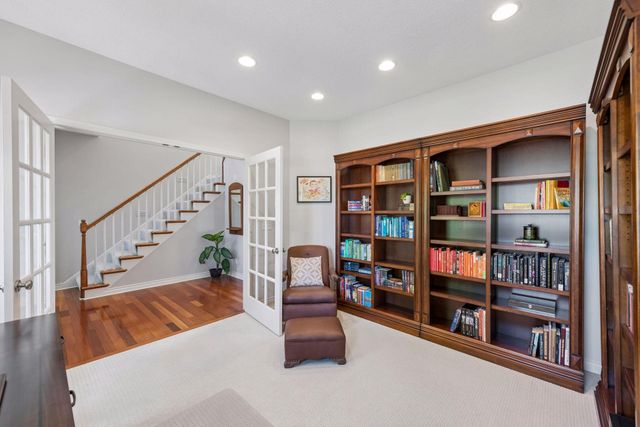 1879 Sandbar Circle, Waconia, MN 55387