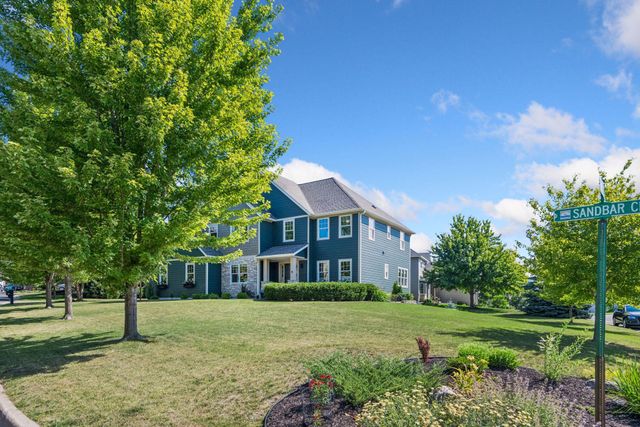 1879 Sandbar Circle, Waconia, MN 55387