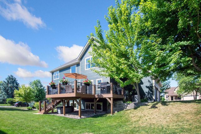 1879 Sandbar Circle, Waconia, MN 55387