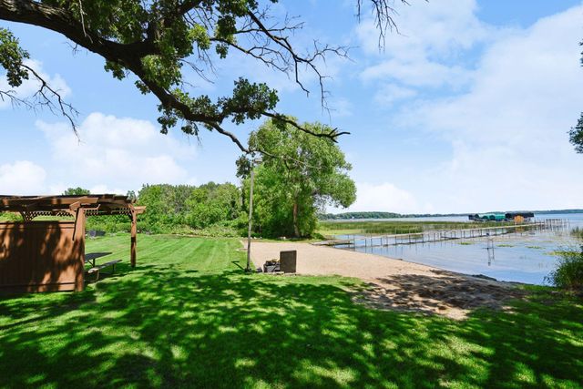 1879 Sandbar Circle, Waconia, MN 55387