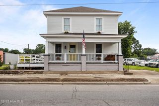 122 W 5th Street, Washington, NC 27889