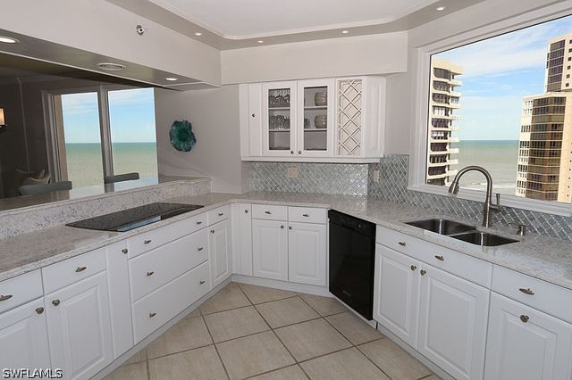 4251 Gulf Shore BLVD N 17A, Naples, FL 34103