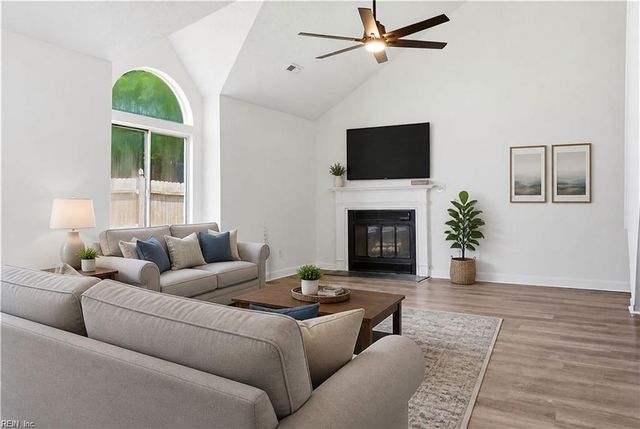 2044 Chicory ST, Virginia Beach, VA 23453
