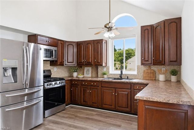 2044 Chicory ST, Virginia Beach, VA 23453