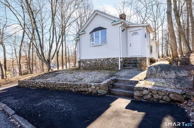 148 Burwell Road, West Haven, CT 06516