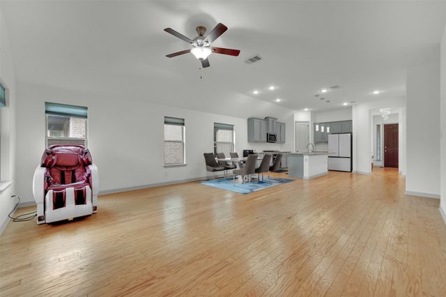 2725 Bechtol Street, Garland, TX 75042