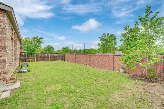 2725 Bechtol Street, Garland, TX 75042