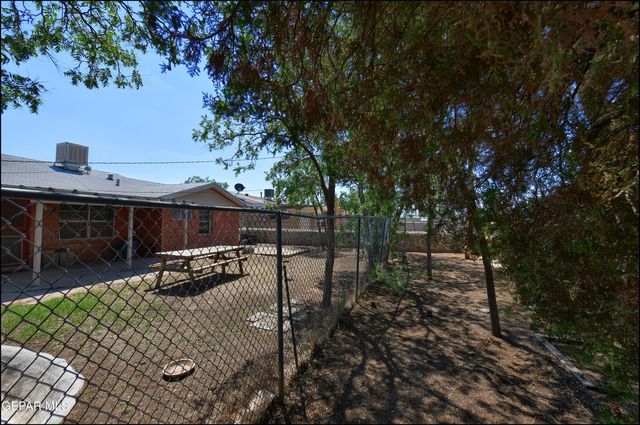 10097 Ontario Street, El Paso, TX 79924