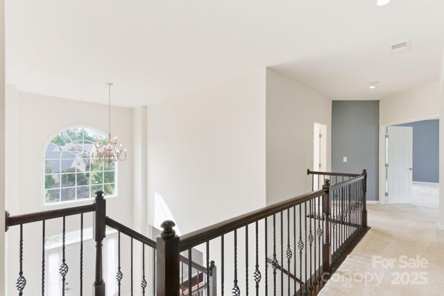 7718 Wiltshire Ridge Road, Charlotte, NC 28269
