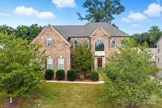 7718 Wiltshire Ridge Road, Charlotte, NC 28269