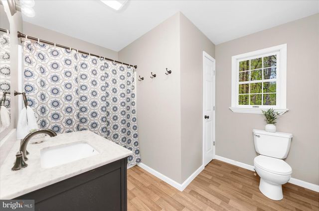 2942 BAAS RD, Green Lane, PA 18054