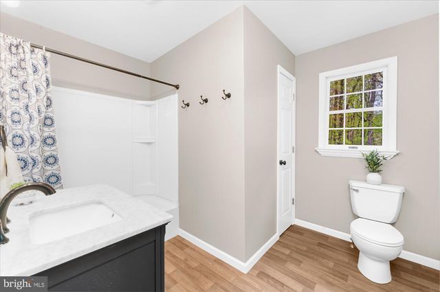2942 BAAS RD, Green Lane, PA 18054
