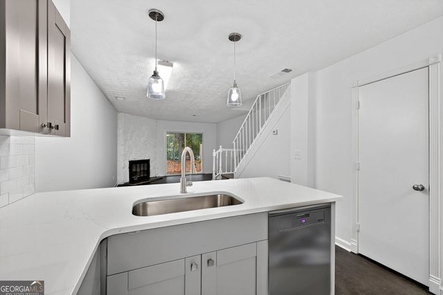 6716 Colchester Place, Norcross, GA 30093