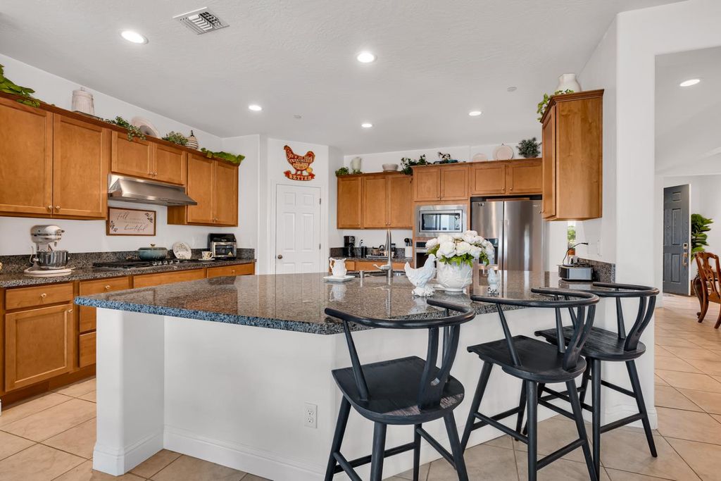 Image 17 of property listing at 13020 Ridgewood Way, Chowchilla, CA 93610