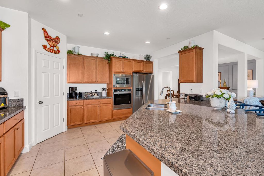 Image 18 of property listing at 13020 Ridgewood Way, Chowchilla, CA 93610