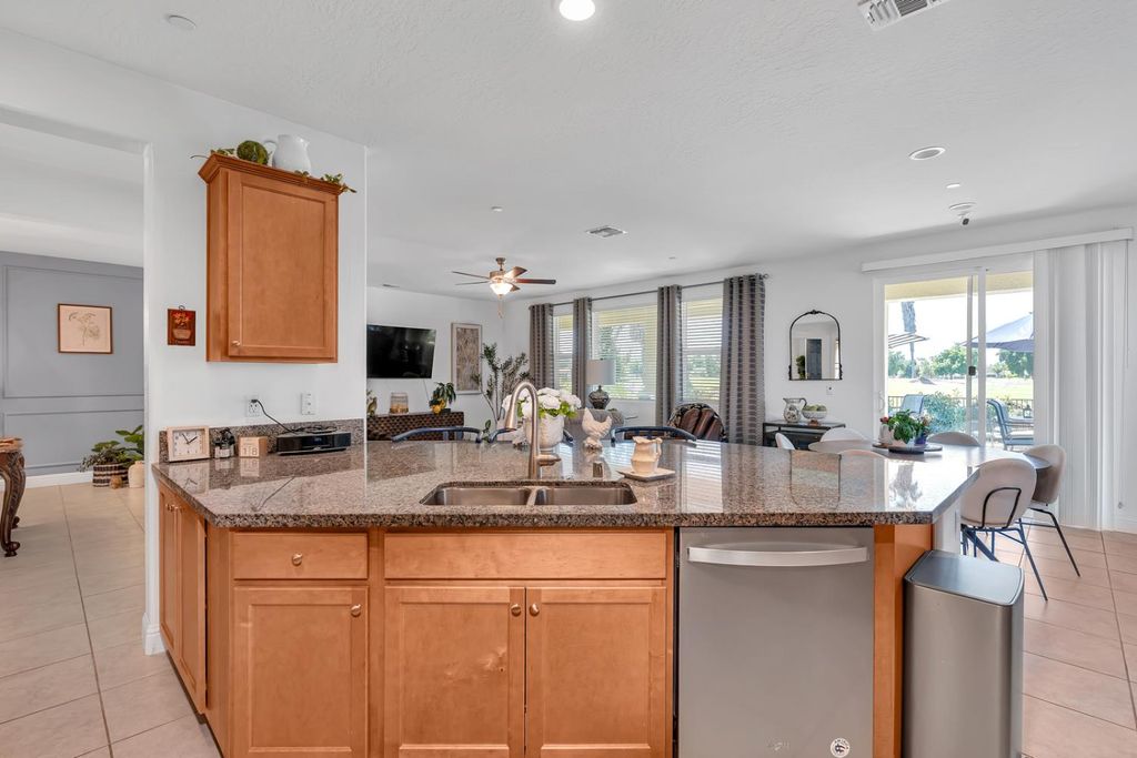 Image 24 of property listing at 13020 Ridgewood Way, Chowchilla, CA 93610