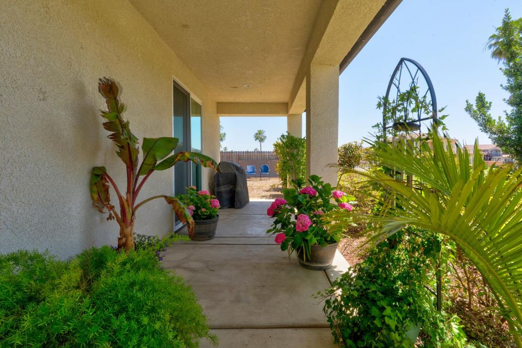 Image 37 of property listing at 13020 Ridgewood Way, Chowchilla, CA 93610