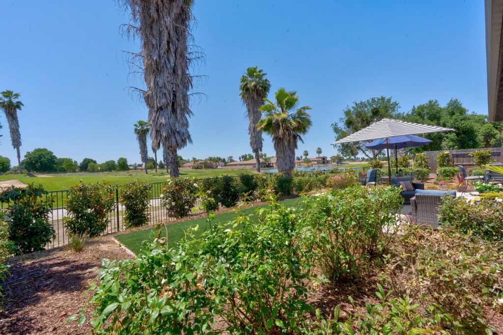 Image 38 of property listing at 13020 Ridgewood Way, Chowchilla, CA 93610