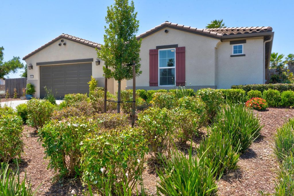 Image 4 of property listing at 13020 Ridgewood Way, Chowchilla, CA 93610