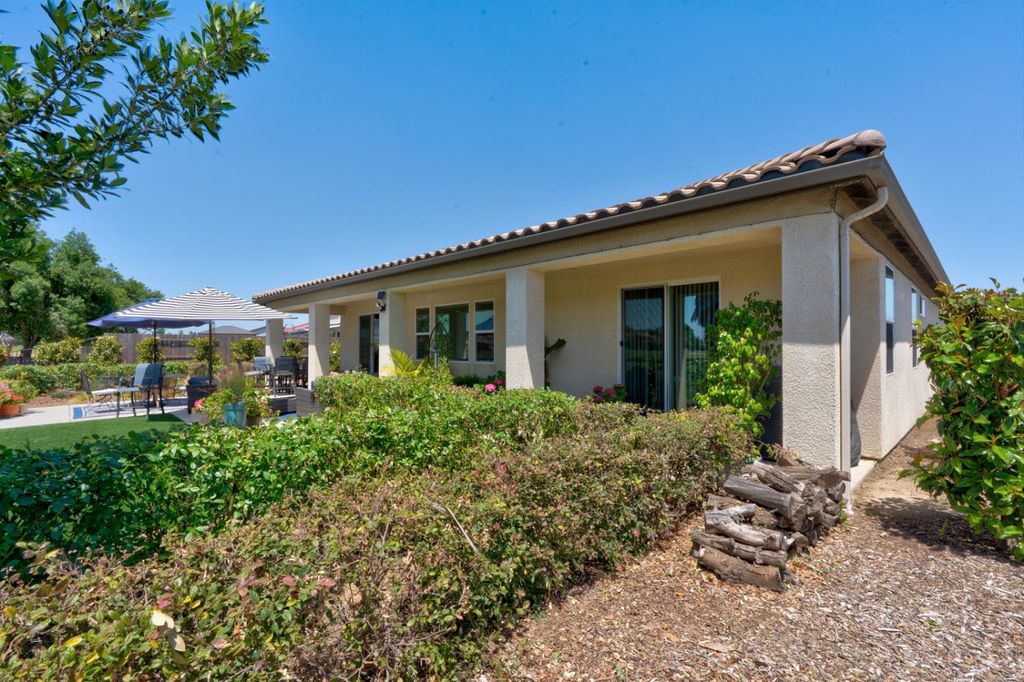 Image 40 of property listing at 13020 Ridgewood Way, Chowchilla, CA 93610