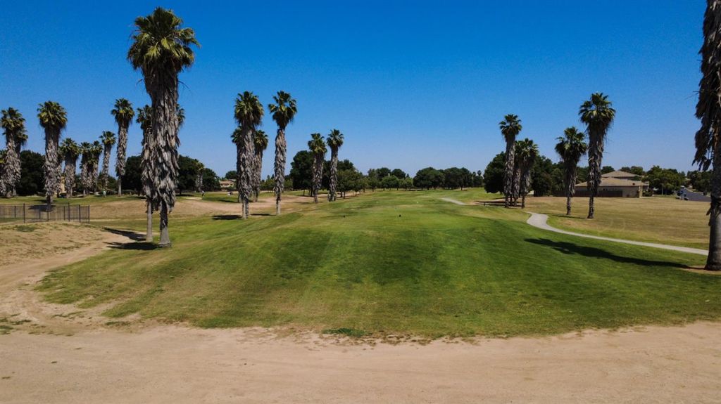 Image 42 of property listing at 13020 Ridgewood Way, Chowchilla, CA 93610