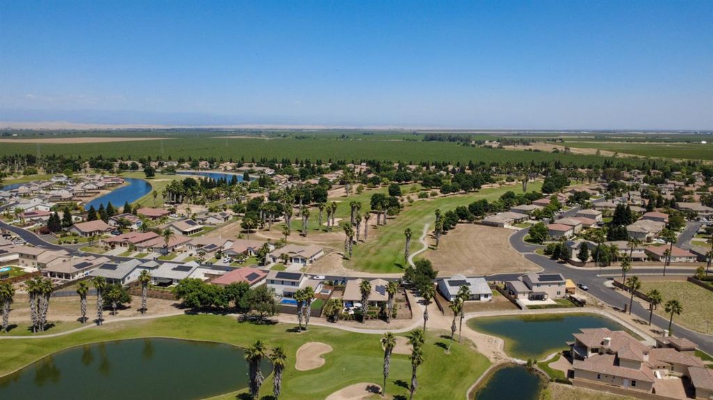 Image 44 of property listing at 13020 Ridgewood Way, Chowchilla, CA 93610