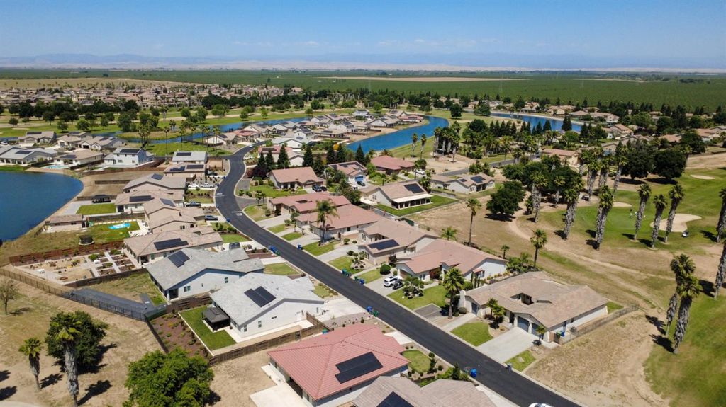 Image 48 of property listing at 13020 Ridgewood Way, Chowchilla, CA 93610