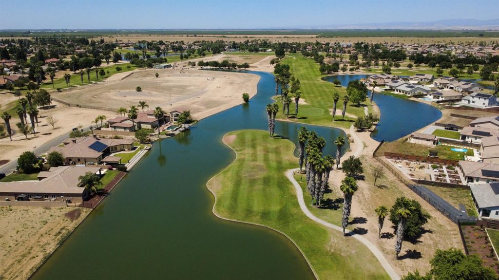 Image 49 of property listing at 13020 Ridgewood Way, Chowchilla, CA 93610