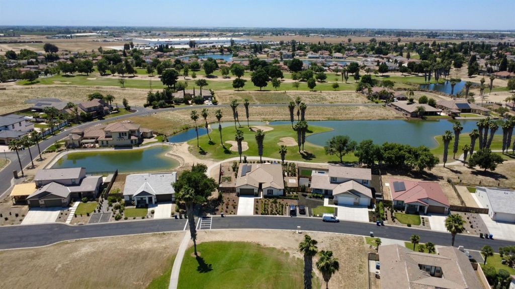 Image 51 of property listing at 13020 Ridgewood Way, Chowchilla, CA 93610