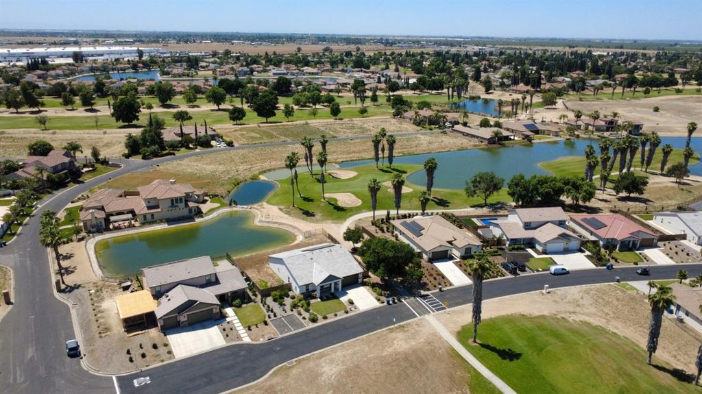 Image 52 of property listing at 13020 Ridgewood Way, Chowchilla, CA 93610