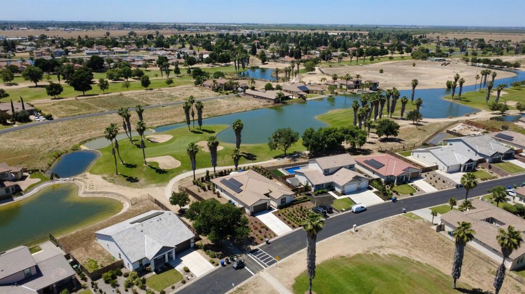 Image 53 of property listing at 13020 Ridgewood Way, Chowchilla, CA 93610