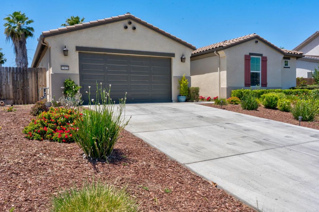 Image 7 of property listing at 13020 Ridgewood Way, Chowchilla, CA 93610