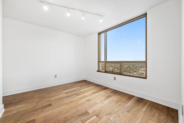 300 Bowie ST 2701, Austin, TX 78703