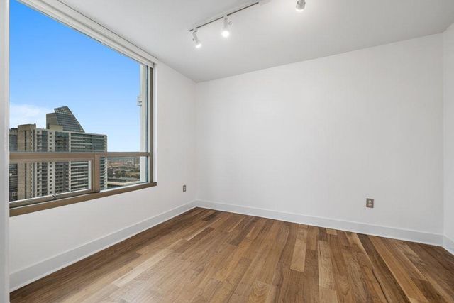 300 Bowie ST 2701, Austin, TX 78703