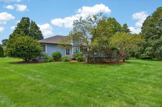 2311 Shoreham Highlands Street 31, St. Joseph Twp, MI 49085