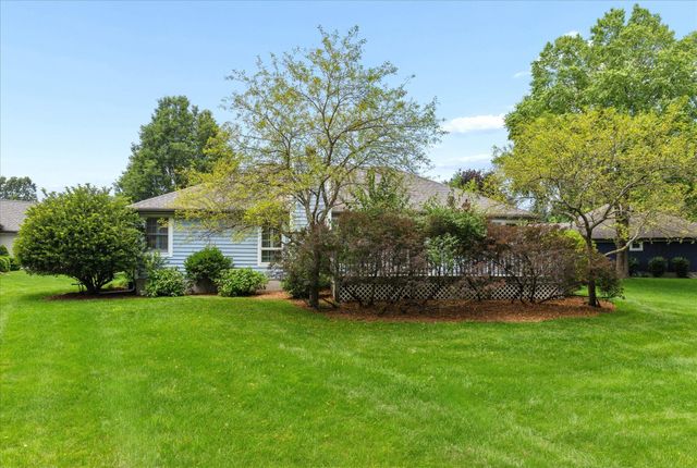 2311 Shoreham Highlands Street 31, St. Joseph Twp, MI 49085