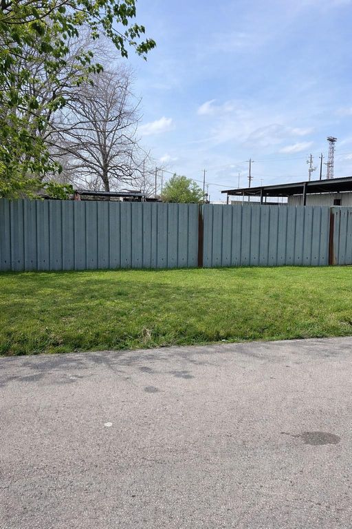 103 Hoffman Street, Houston, TX 77020