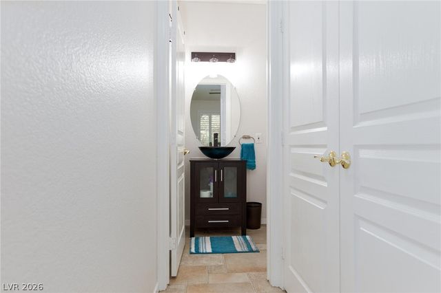 1000 Duckhorn Court 202, Las Vegas, NV 89144