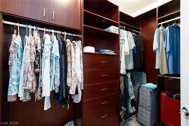 1000 Duckhorn Court 202, Las Vegas, NV 89144