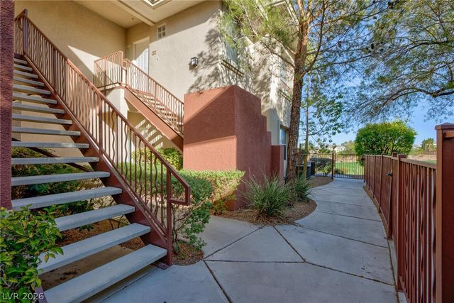 1000 Duckhorn Court 202, Las Vegas, NV 89144