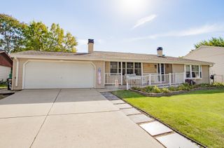 535 Estate Drive, Buffalo Grove, IL 60089