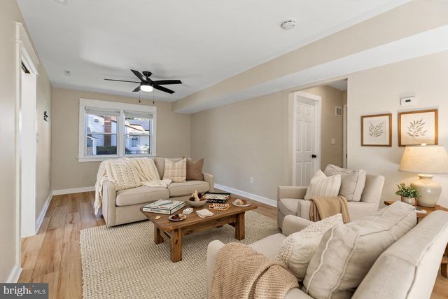 15 LESHIN LN, Hightstown, NJ 08520