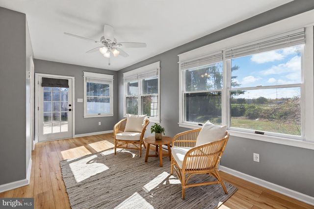 15 LESHIN LN, Hightstown, NJ 08520