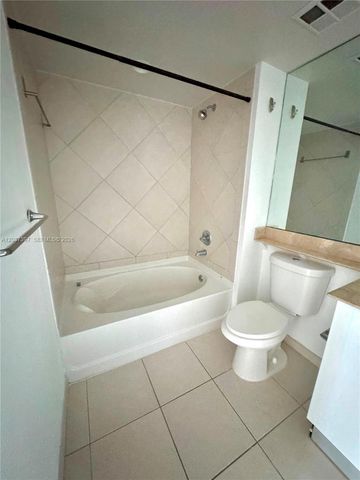 325 S Biscayne Boulevard 1116, Miami, FL 33131
