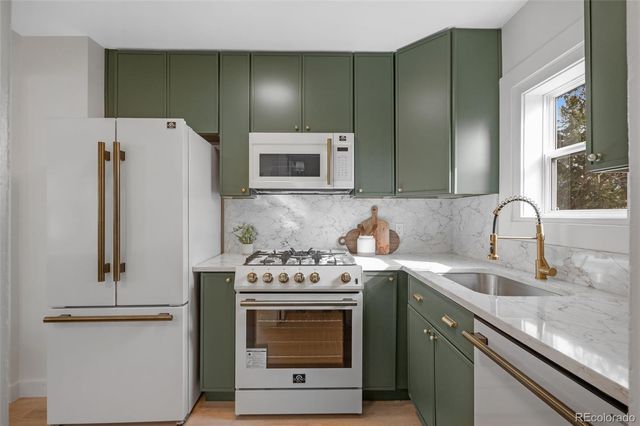 2226 S Corona Street, Denver, CO 80210