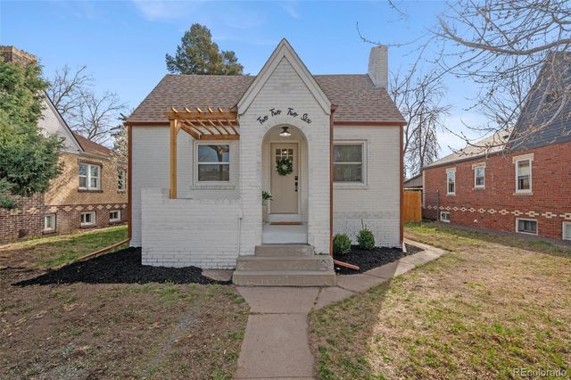 2226 S Corona Street, Denver, CO 80210