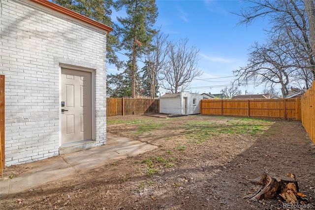 2226 S Corona Street, Denver, CO 80210